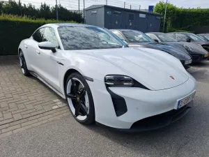 Porsche Taycan 93 kWh 2022