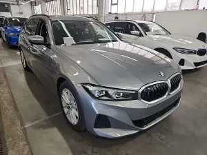 BMW 3 Series Touring 318d 2023