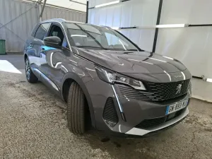 Peugeot 5008 1.2i 2023
