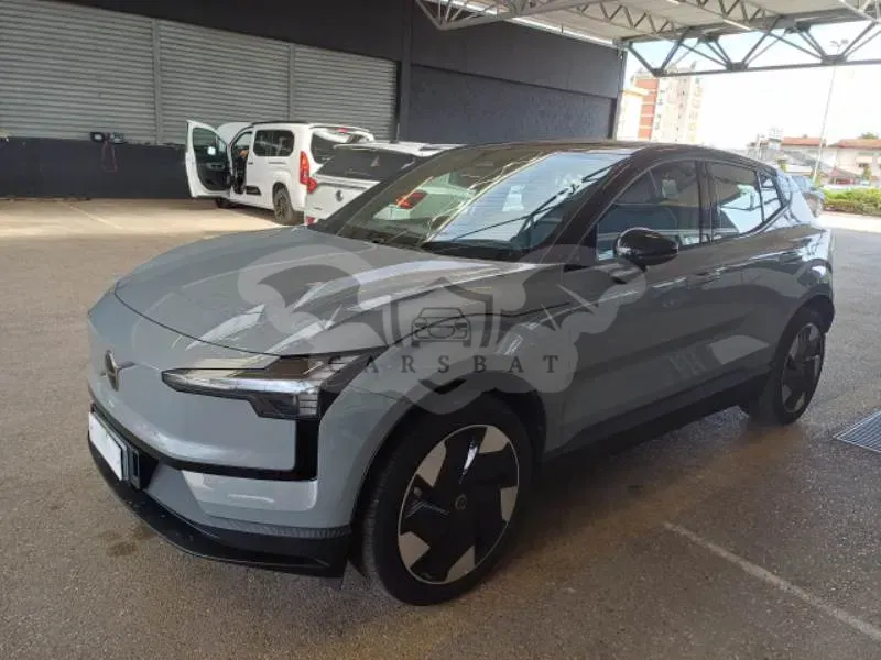 Volvo EX30 Extended Range Plus 2023