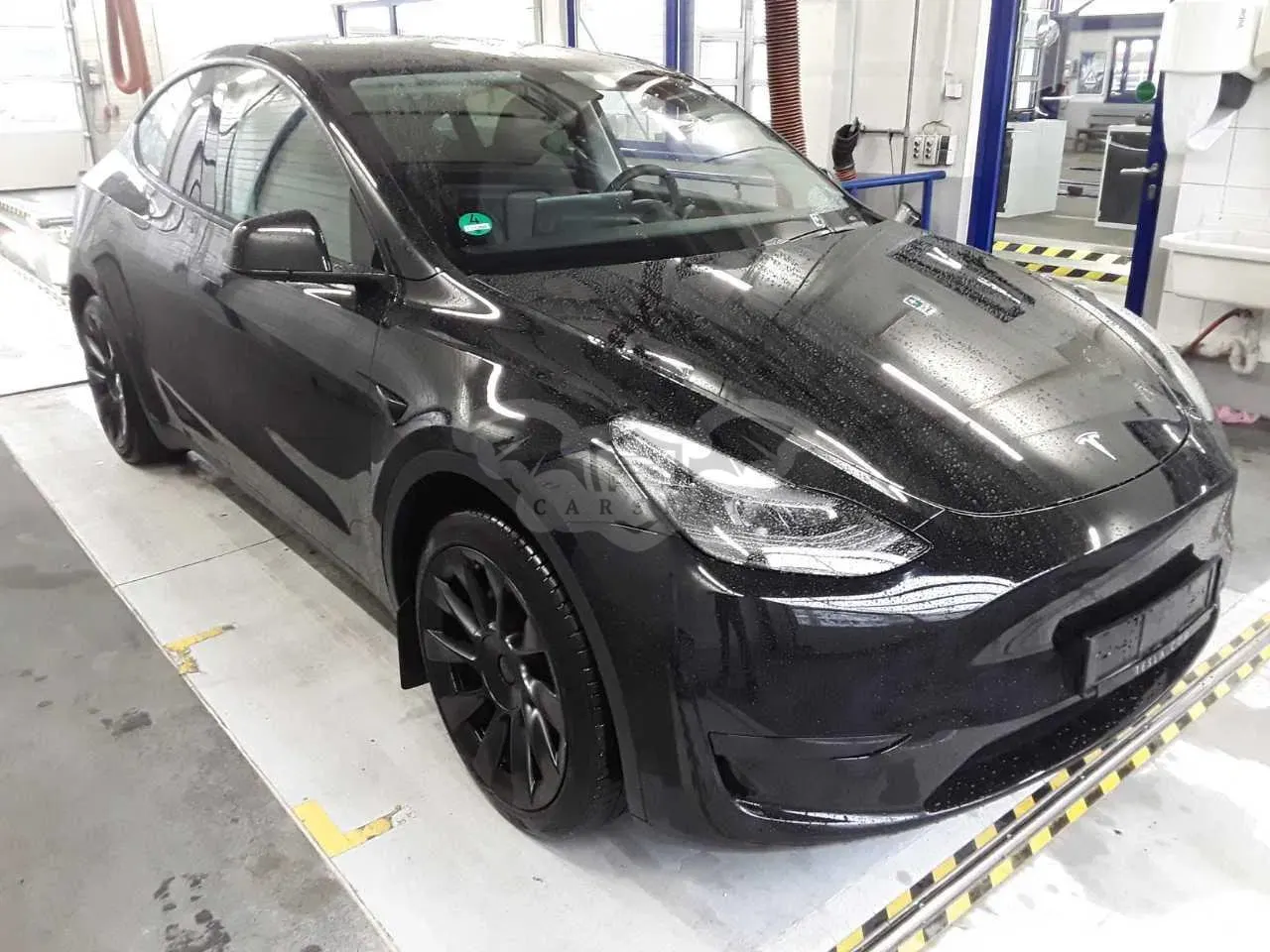 Tesla Model Y Standard Range 2023
