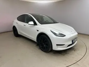Tesla Model Y Standard Range 2023