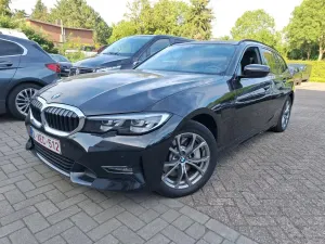 BMW 3 Series Touring 320e Business 2021