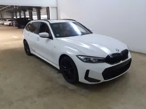 BMW 3 Series Touring 318i 2024