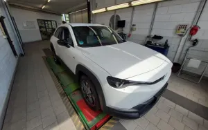 Mazda MX-30 e-SKYACTIV EV Advantage 2023