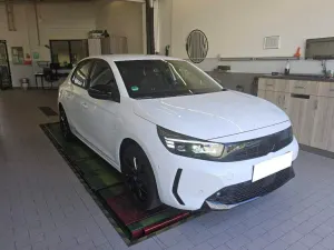 Opel Corsa 1.2 GS 2024