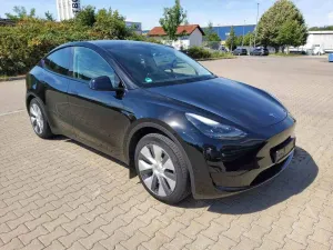 Tesla Model Y 60 kWh 2024