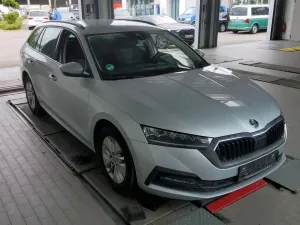 Skoda Octavia Combi 2.0 TDI Ambition 2023