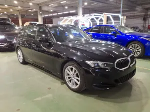 BMW 3 Series Touring 318d 2023