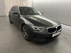 BMW 5 Series Touring 530e 2021