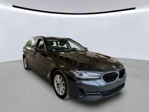 BMW 5 Series Touring 520d 2021