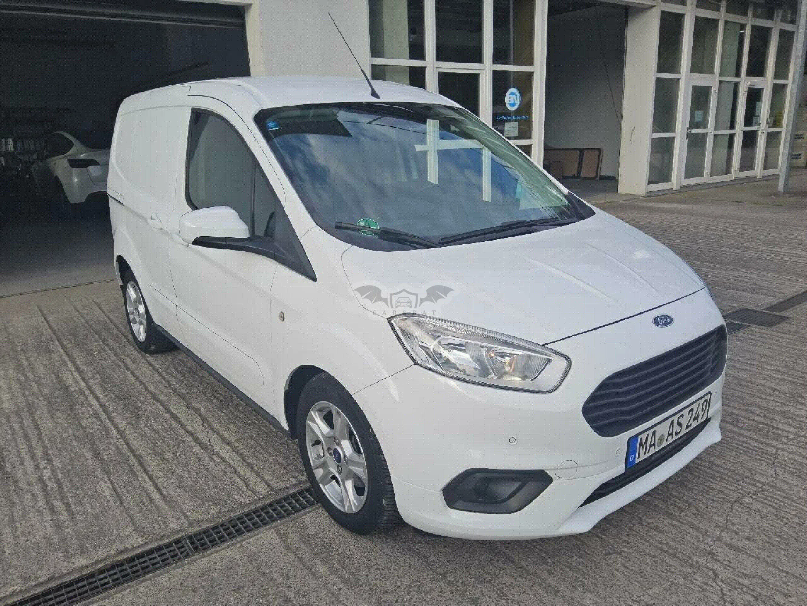 Ford Transit Courier Courier Limited 2023