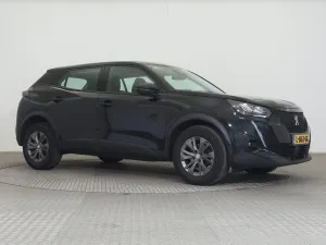 Peugeot 2008 1.2i Active 2021