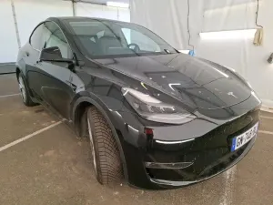 Tesla Model Y Long Range 82 kWh 2023
