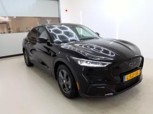 Ford Mustang Mach-E 99 kWh 2021