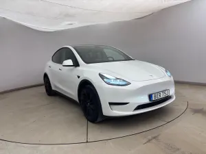 Tesla Model Y Standard Range 2023