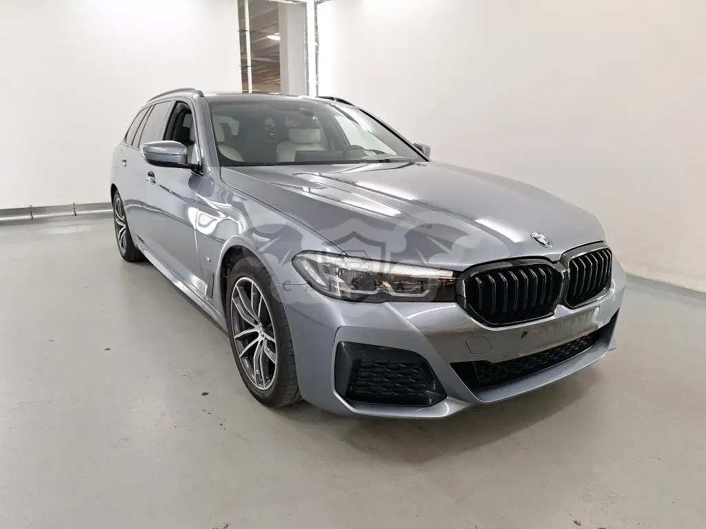 BMW 5 Series Touring 520i M Sport 2022