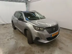 Peugeot 2008 1.2i Allure 2022