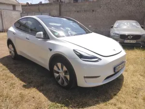 Tesla Model Y Long Range 2023
