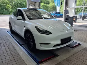Tesla Model Y Long Range 2023