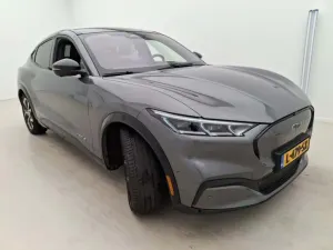 Ford Mustang Mach-E 76 kWh 2021