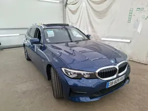 BMW 3 Series Touring 320e Business Design 2021