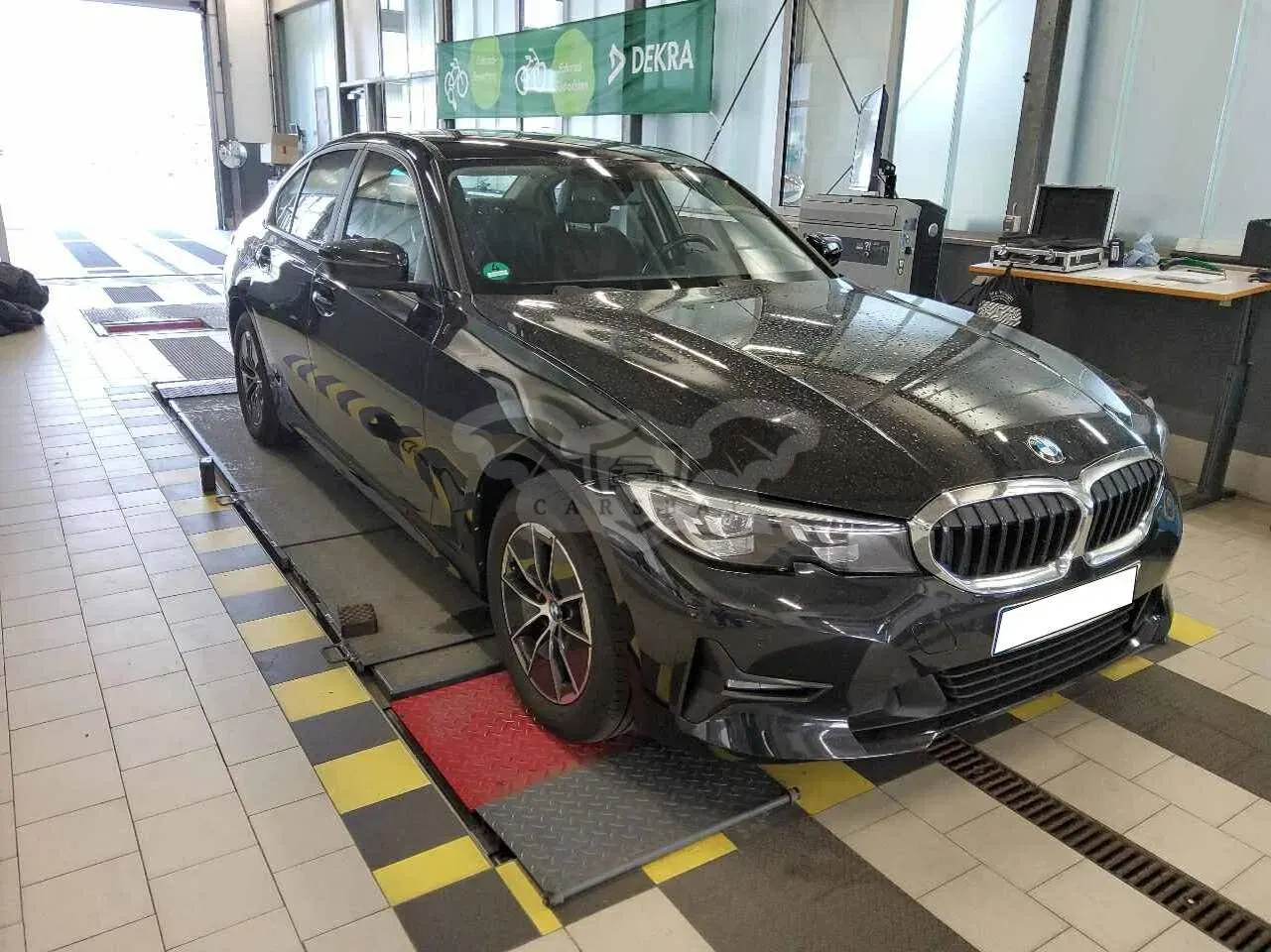 BMW 3 Series 318d Advantage 2022