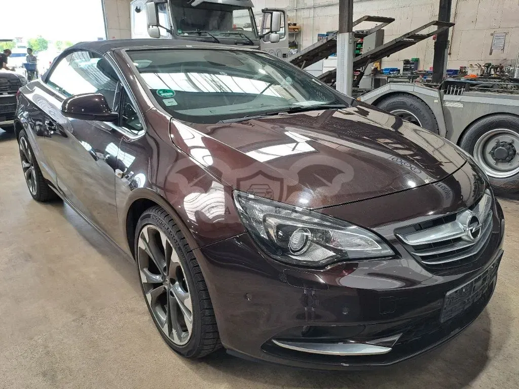 Opel Cascada Innovation 2013