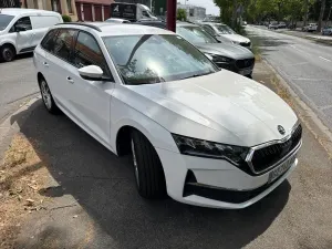 Skoda Octavia Combi 1.5 TSI Selection 2024