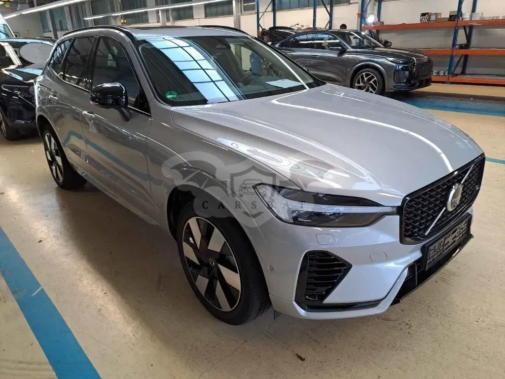 Volvo XC60 Ultra Dark 2024