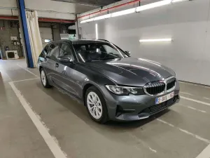 BMW 3 Series Touring 330e 2022