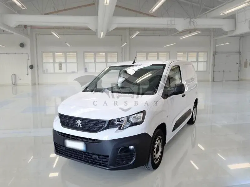 Peugeot Partner Premium 2023