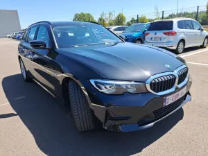 BMW 3 Series Touring 320e 2022