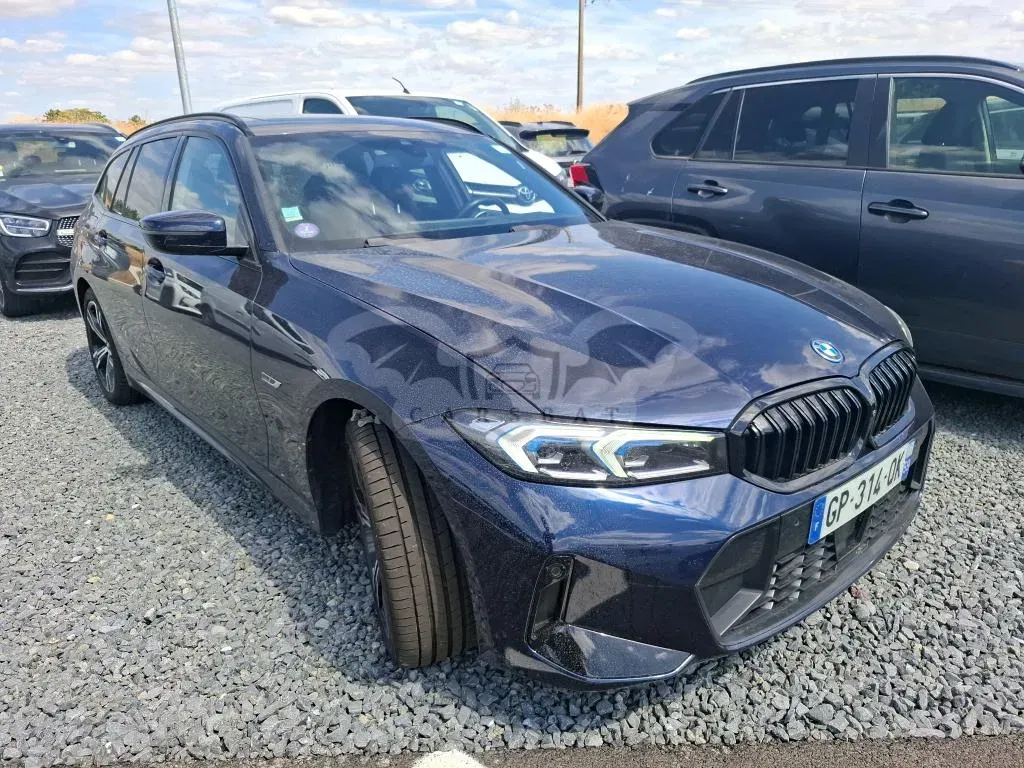 BMW 3 Series Touring 330e M Sport 2023