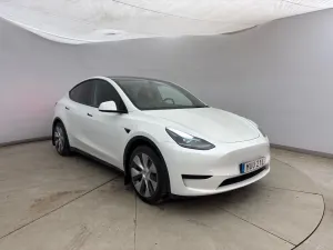 Tesla Model Y Standard Range 2023