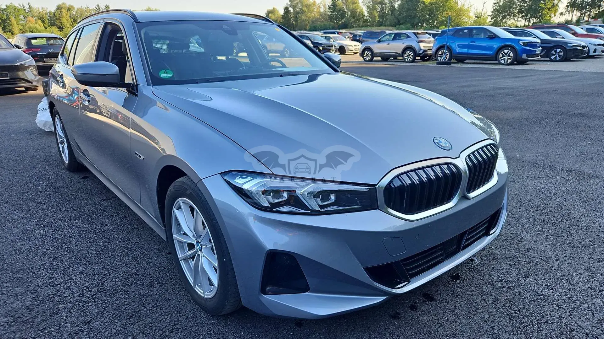 BMW 3 Series Touring 330e 2023