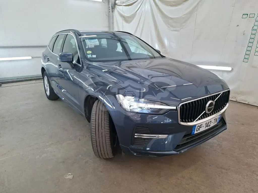 Volvo XC60 B4 Momentum 2022