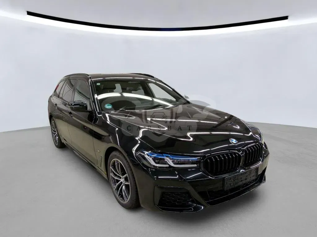BMW 5 Series Touring 530e 2021