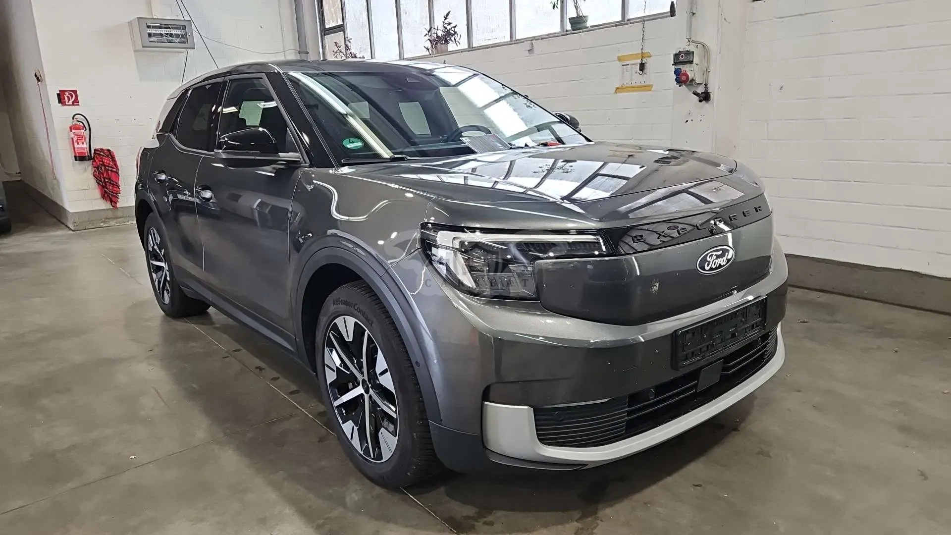 Ford Explorer Extended Range 79 kWh 2025