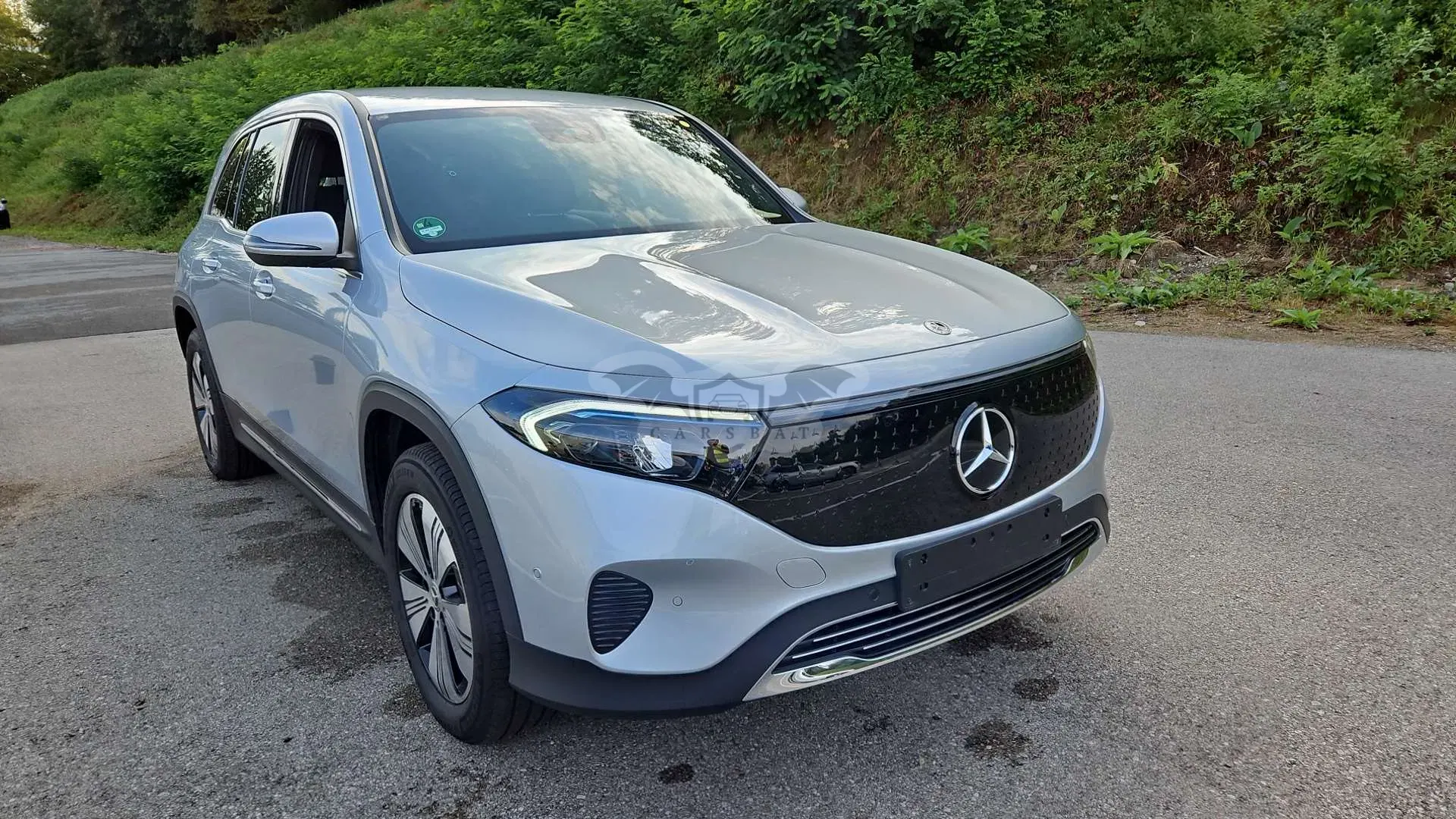 Mercedes-Benz EQB 250+ 2025