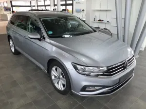 Volkswagen Passat Variant 2.0 TDI Business 2022