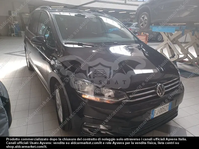 Volkswagen Touran 2.0 TDI Business 2017