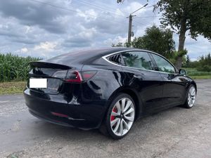 Tesla Model 3 Premium Langstreckenbatterie AWD Dual Motor 2019