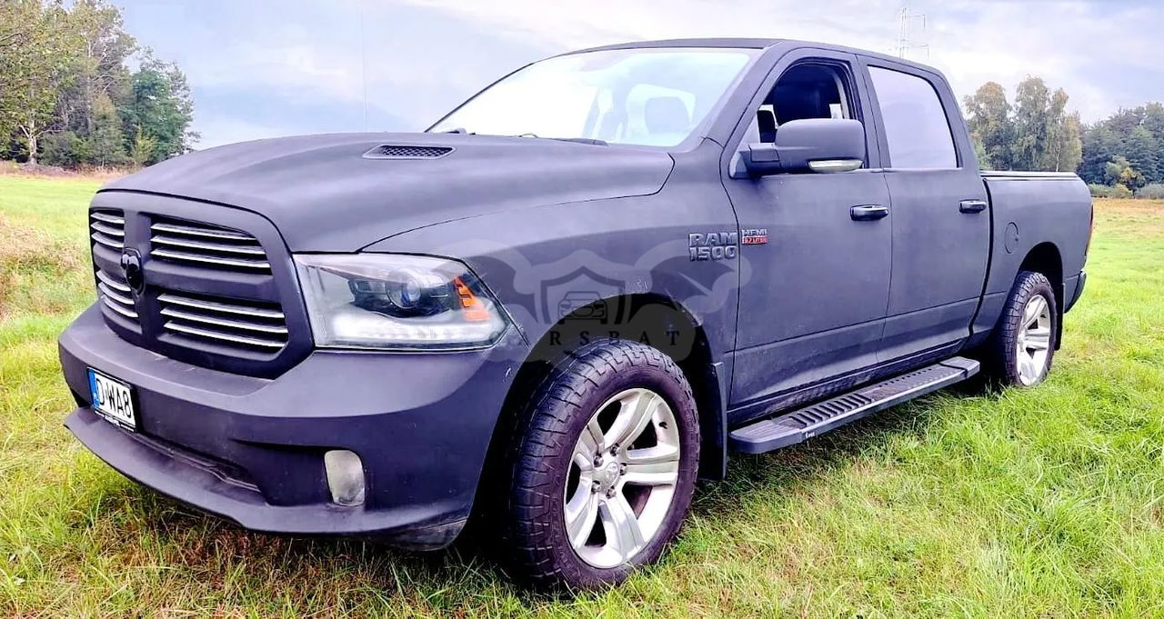 Dodge RAM 5.7 4x4 2015