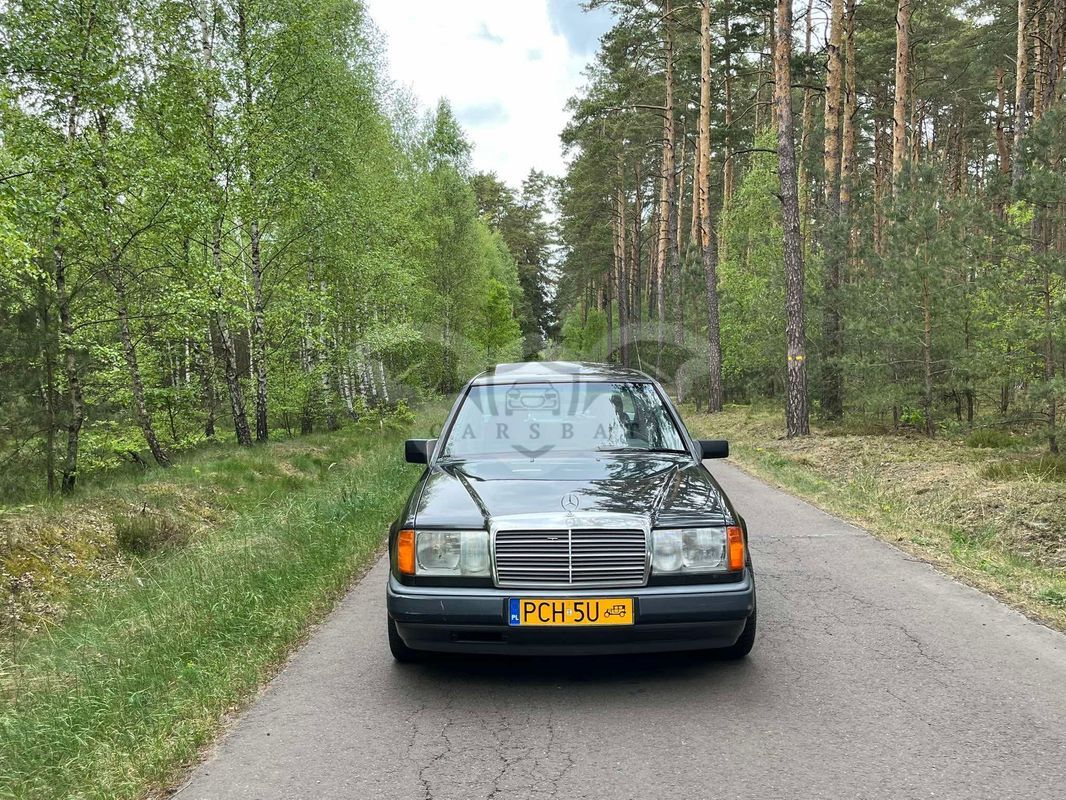 Mercedes-Benz E 1989