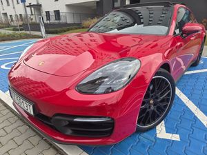 Porsche Panamera 4 2021