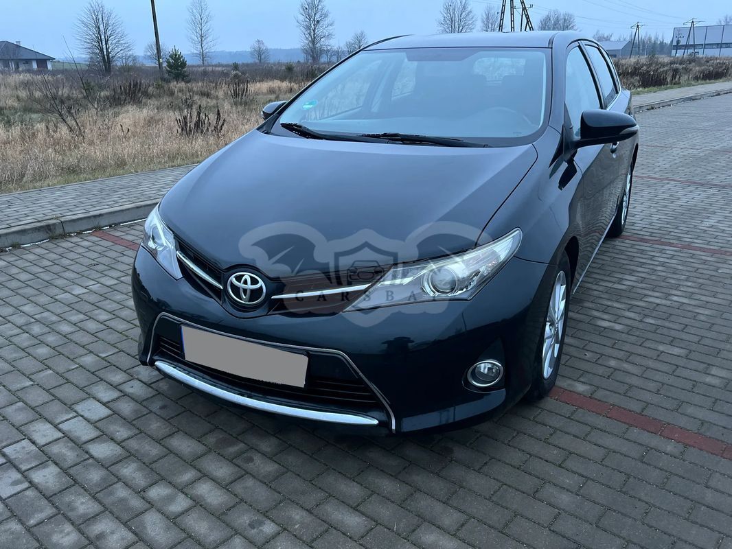 Toyota Auris II (2012-) 2.0 D-4D Dynamic 2014