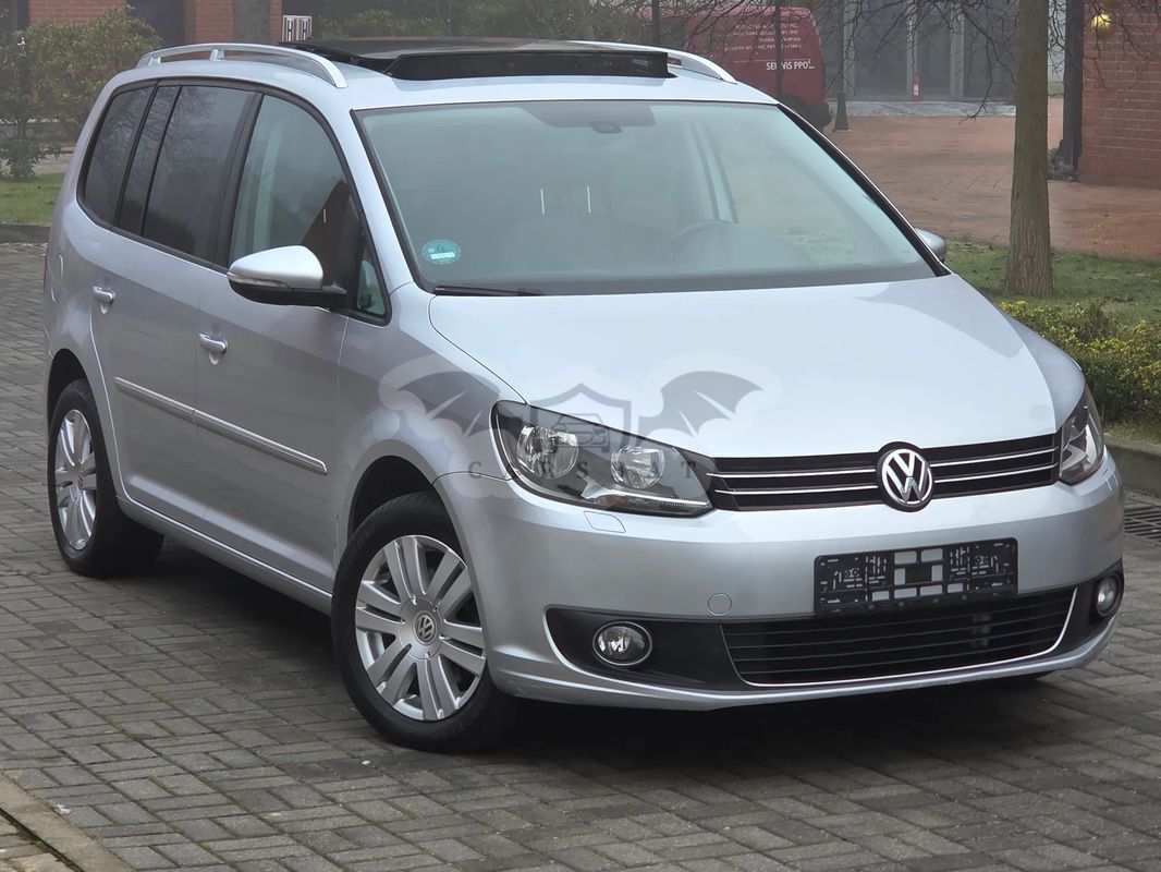 Volkswagen Touran II (2010-2015) 1.6 TDI DPF BlueMotion Technology DSG Highline 2011