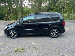 Volkswagen Touran II (2010-2015) 1.2 TSI BlueMotion Technology Highline 2010
