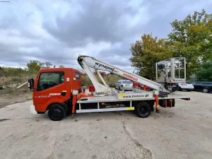 Nissan Cabstar 2014